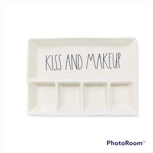 RAE Dunn KISS And MakeUp Tray Organizer New!